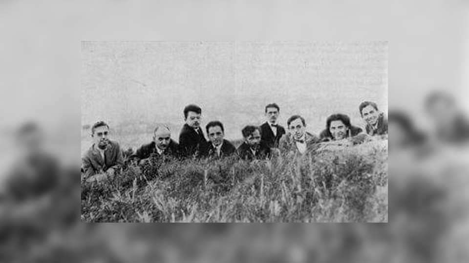 Photograph of Zoltán Kodály’s composition class of 1925, credit—private collection of Julia Seiber-Boyd